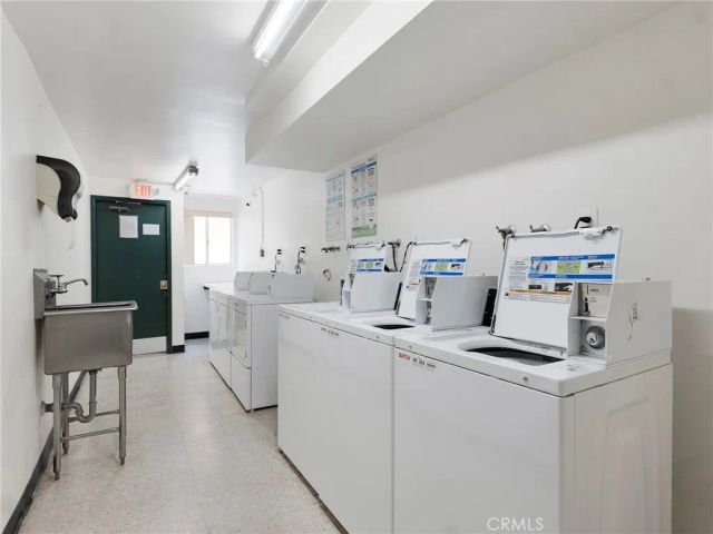 5328 Newcastle 57, Encino, CA 91316