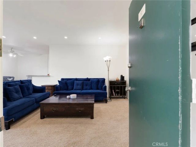 5328 Newcastle 57, Encino, CA 91316