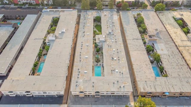 5328 Newcastle 57, Encino, CA 91316