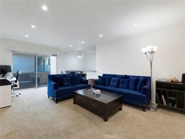 5328 Newcastle 57, Encino, CA 91316