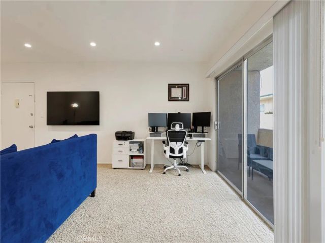 5328 Newcastle 57, Encino, CA 91316
