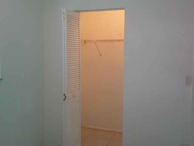 9420 Poinciana Place 409, Davie, FL 33324