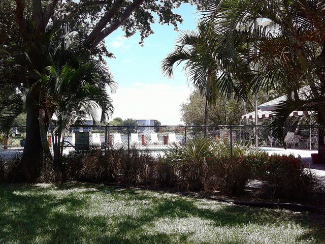 9420 Poinciana Place 409, Davie, FL 33324