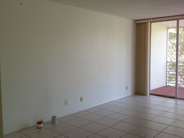 9420 Poinciana Place 409, Davie, FL 33324