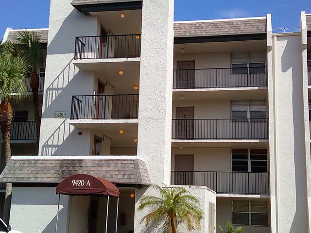 9420 Poinciana Place 409, Davie, FL 33324