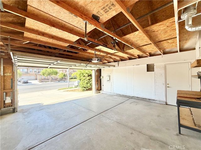 102 Goldenrod Avenue, Perris, CA 92570