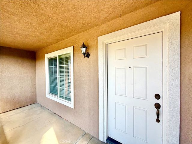 102 Goldenrod Avenue, Perris, CA 92570