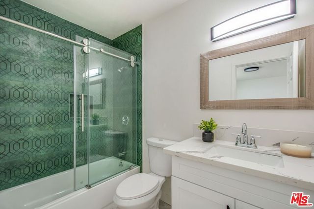 4325 W 58th Place, Los Angeles, CA 90043