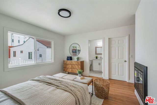 4325 W 58th Place, Los Angeles, CA 90043