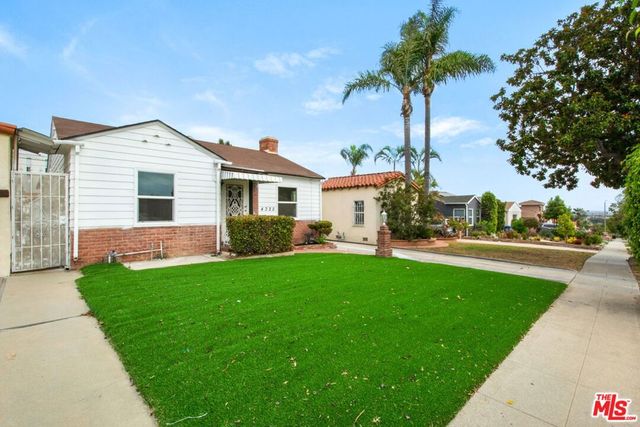 4325 W 58th Place, Los Angeles, CA 90043