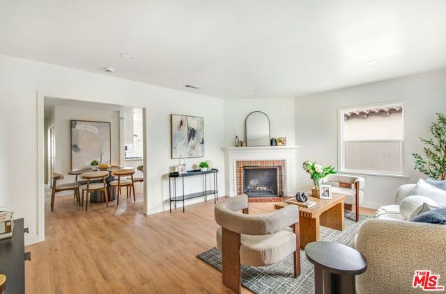 4325 W 58th Place, Los Angeles, CA 90043