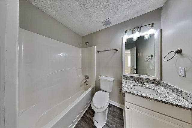 209 Bainbridge Circle, Dallas, GA 30132