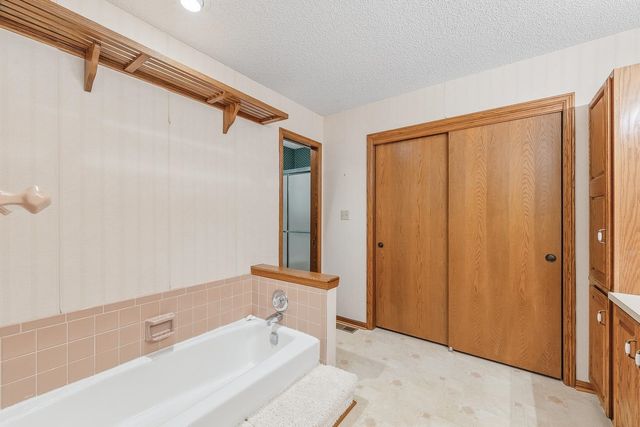 1108 E James St, Derby, KS 67037