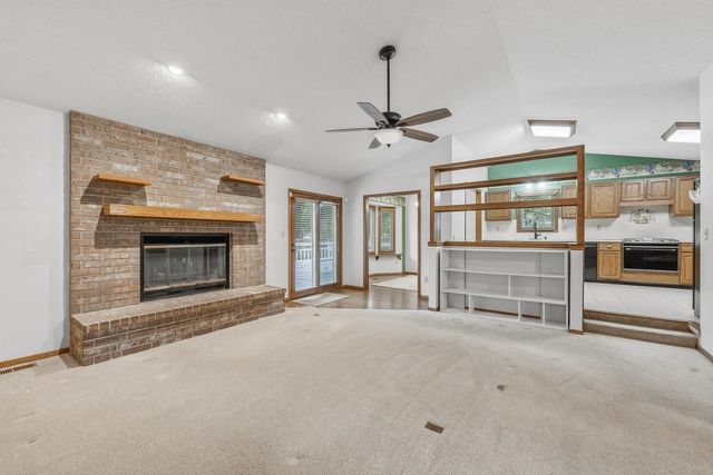 1108 E James St, Derby, KS 67037