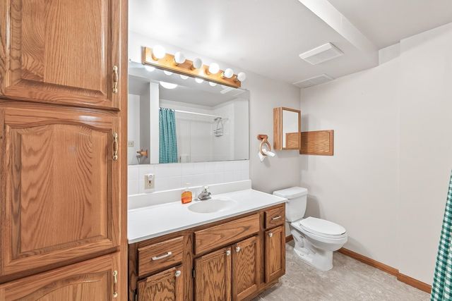 1108 E James St, Derby, KS 67037