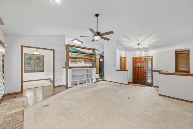 1108 E James St, Derby, KS 67037