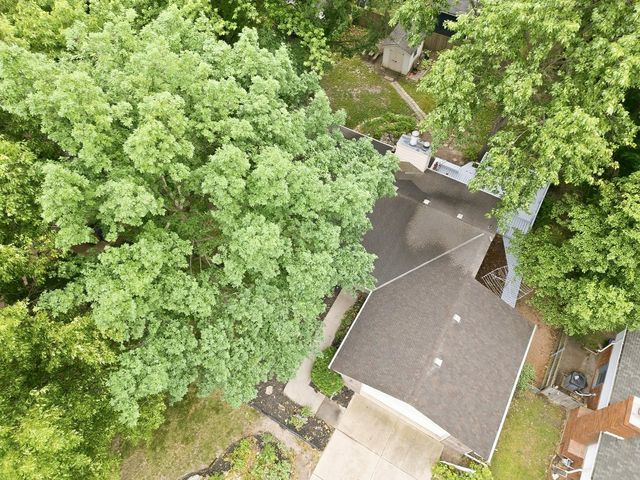 1108 E James St, Derby, KS 67037