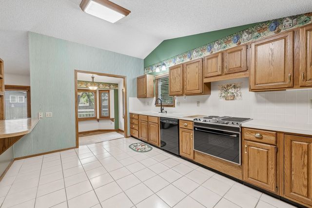 1108 E James St, Derby, KS 67037