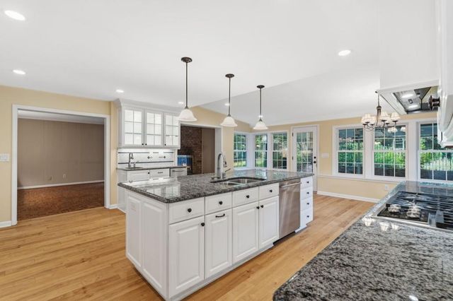 4259 Huntington Circle, Dunwoody, GA 30338