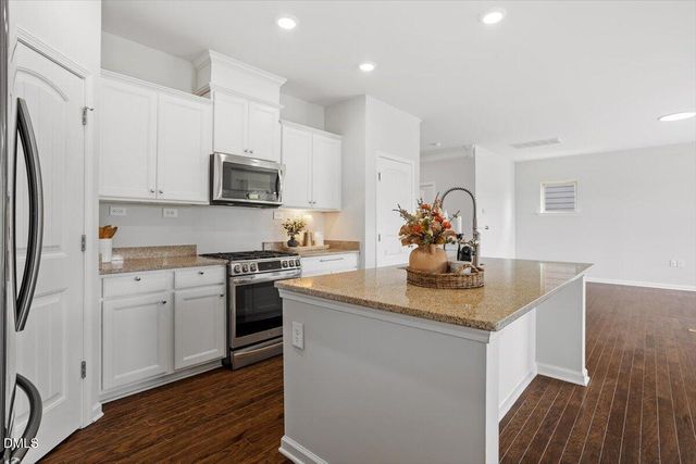 921 Lemster Lane, Cary, NC 27519