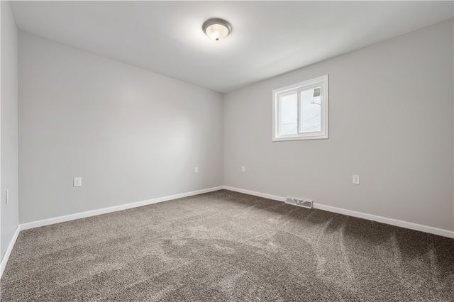 509 Burns St, Vandergrift, PA 15690