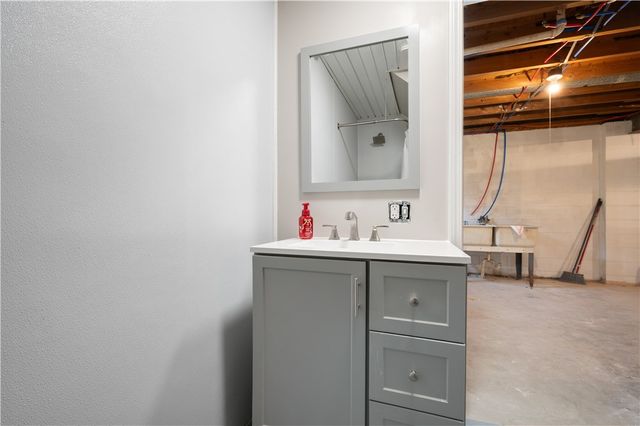 509 Burns St, Vandergrift, PA 15690