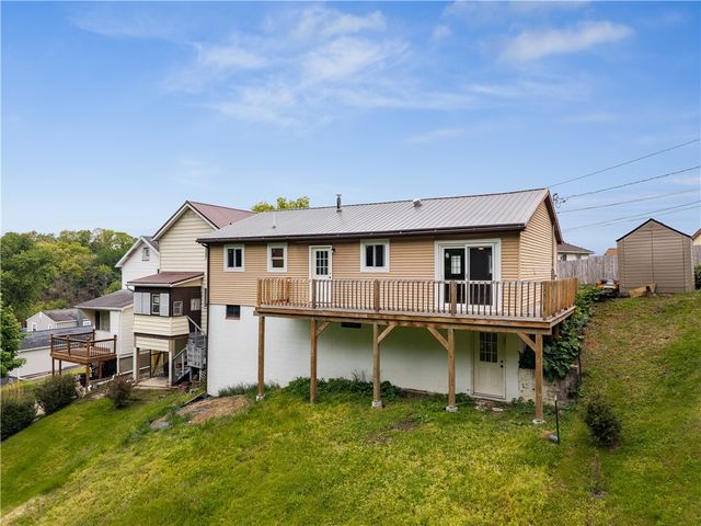 509 Burns St, Vandergrift, PA 15690