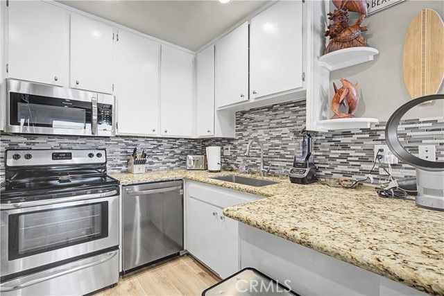 15 15th 22, Hermosa Beach, CA 90254