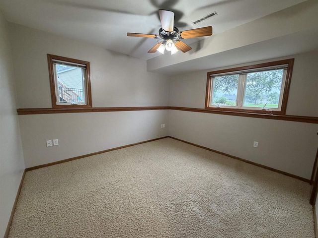 912 21st Street, Prairie Du Sac, WI 53578