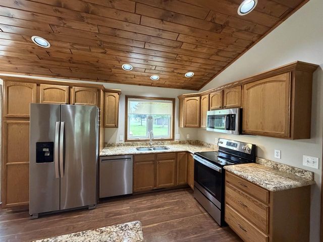912 21st Street, Prairie Du Sac, WI 53578