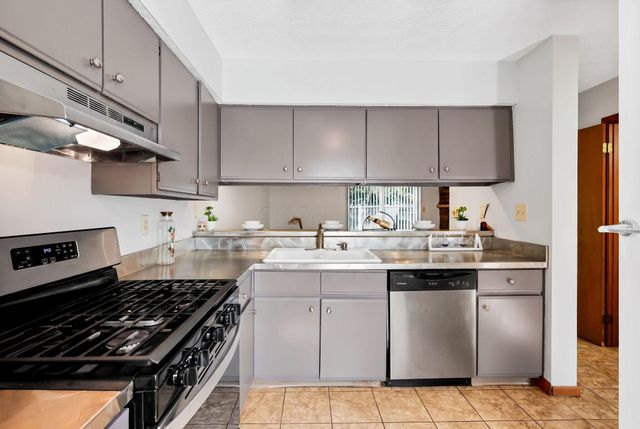 758 Crofton Circle, Reynoldsburg, OH 43068
