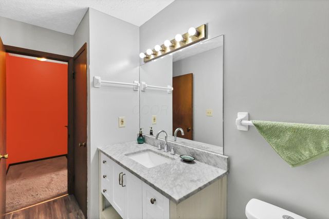 758 Crofton Circle, Reynoldsburg, OH 43068