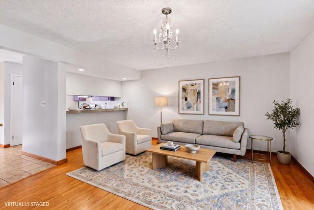 758 Crofton Circle, Reynoldsburg, OH 43068