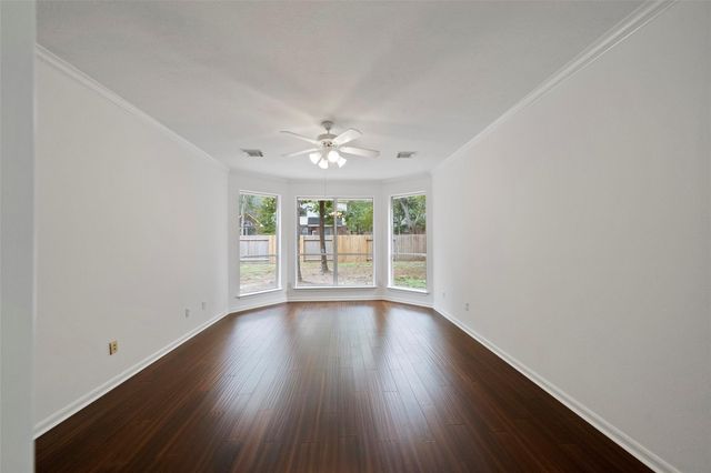 27 New Dawn Pl, The Woodlands, TX 77385