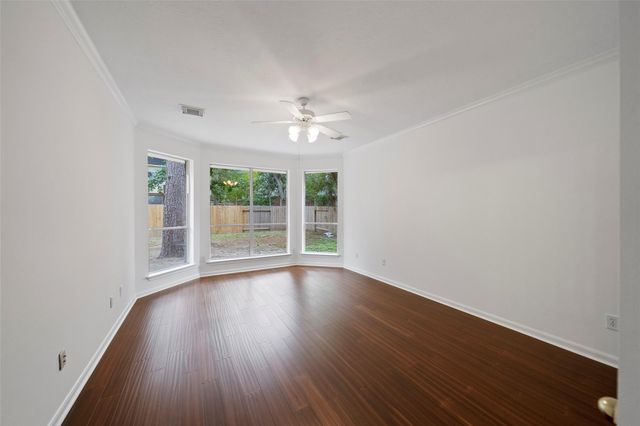 27 New Dawn Pl, The Woodlands, TX 77385