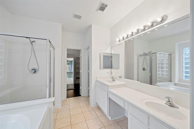 27 New Dawn Pl, The Woodlands, TX 77385