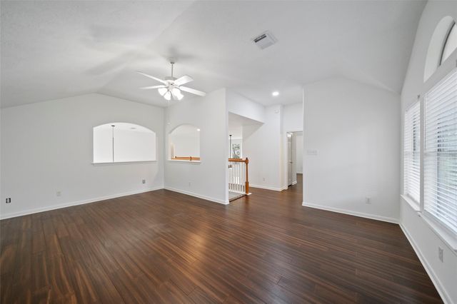 27 New Dawn Pl, The Woodlands, TX 77385