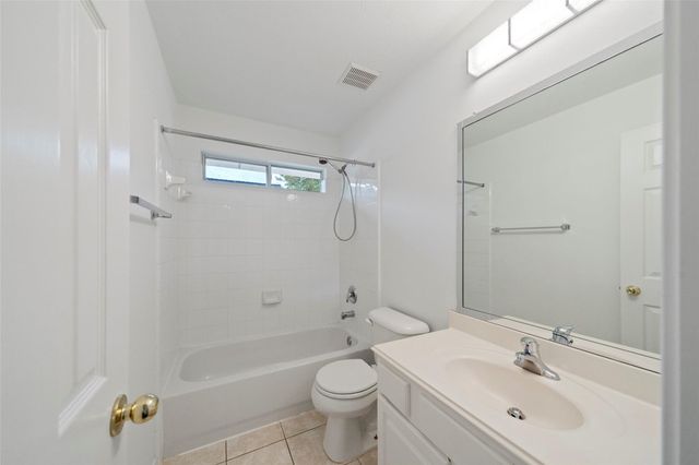 27 New Dawn Pl, The Woodlands, TX 77385