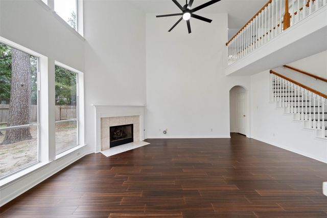 27 New Dawn Pl, The Woodlands, TX 77385