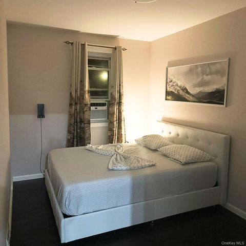 1100 Neill Avenue, Bronx, NY 10461