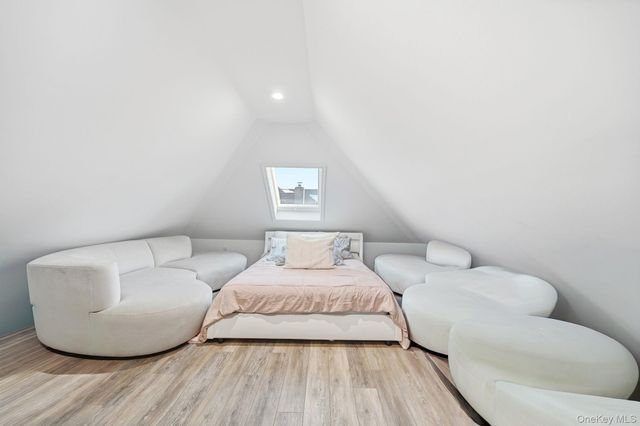 1100 Neill Avenue, Bronx, NY 10461