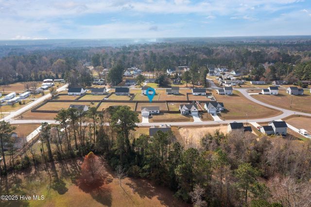 305 Gate Stone Lane, Jacksonville, NC 28540