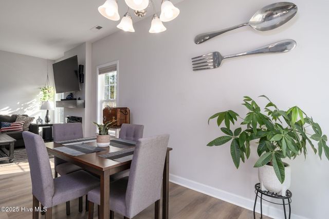 305 Gate Stone Lane, Jacksonville, NC 28540