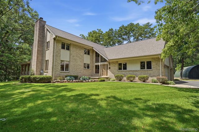 27967 Galien Drive, Lyon Charter Township, MI 48178