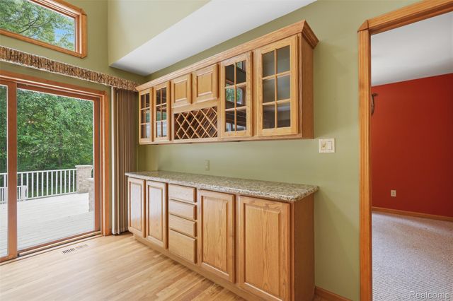 27967 Galien Drive, Lyon Charter Township, MI 48178