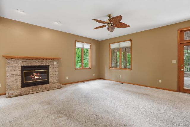 27967 Galien Drive, Lyon Charter Township, MI 48178