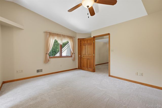 27967 Galien Drive, Lyon Charter Township, MI 48178
