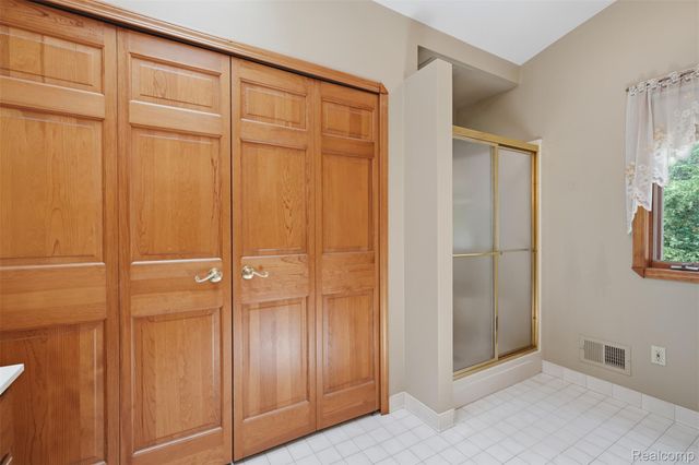 27967 Galien Drive, Lyon Charter Township, MI 48178