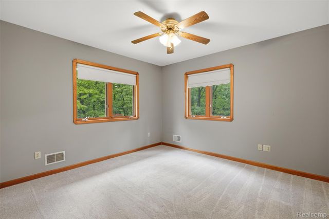 27967 Galien Drive, Lyon Charter Township, MI 48178