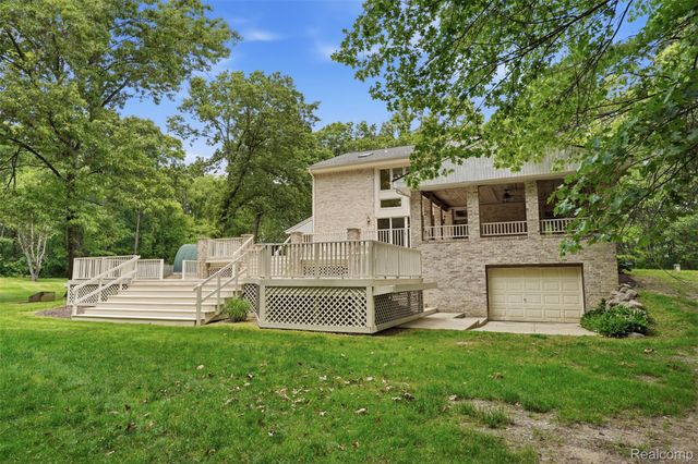 27967 Galien Drive, Lyon Charter Township, MI 48178